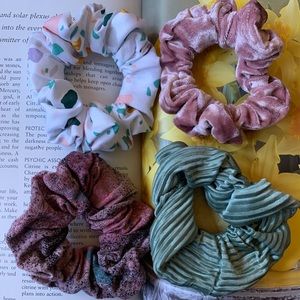 Scrunchies 4 Pack